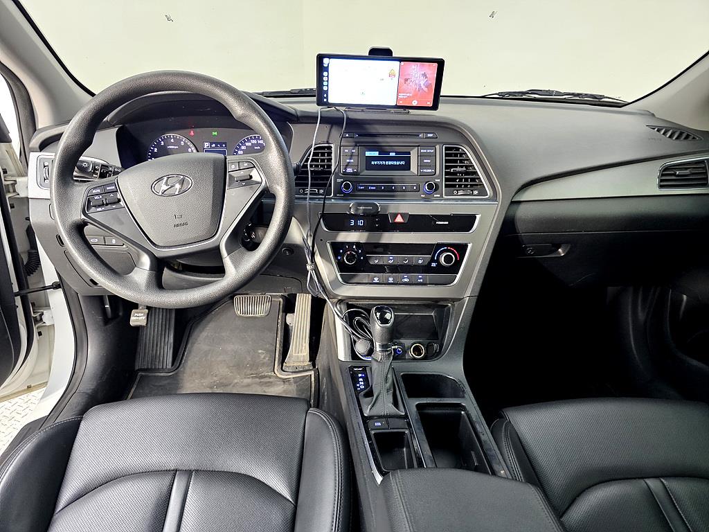 HYUNDAI Sonata - Vista 5