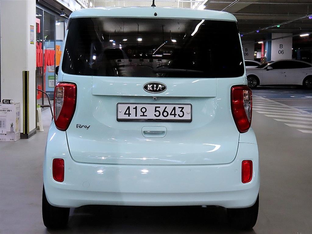 KIA Ray - Vista 5