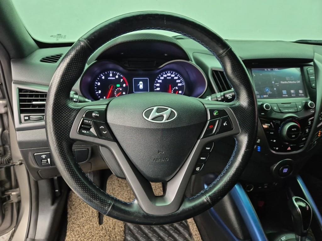 HYUNDAI Veloster - Vista 9