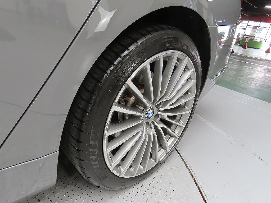 BMW 7 Series - Vista 9