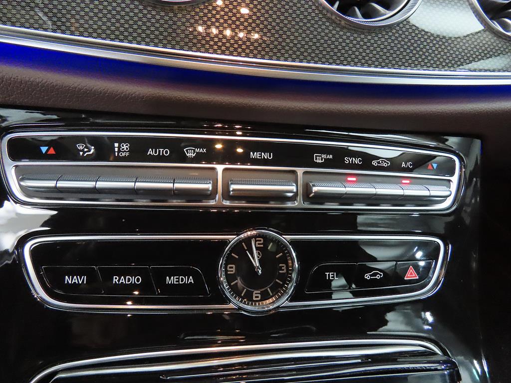 Mercedes Benz CLS Class - Vista 12