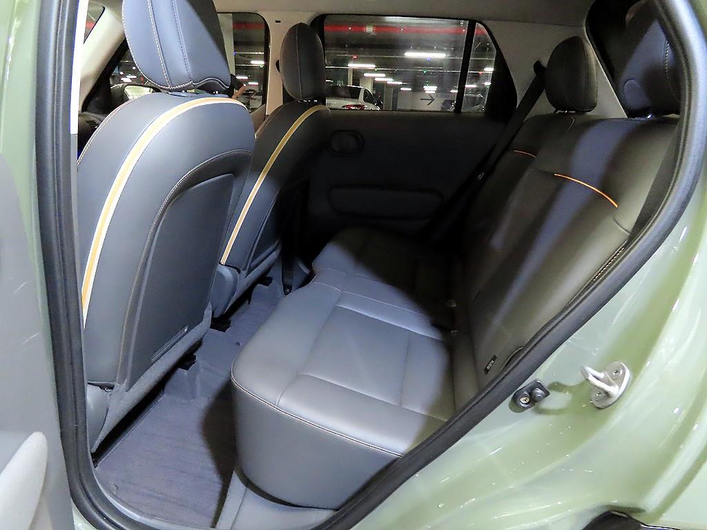 HYUNDAI Casper - Vista 7