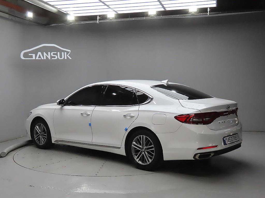 HYUNDAI Grandeur - Vista 5
