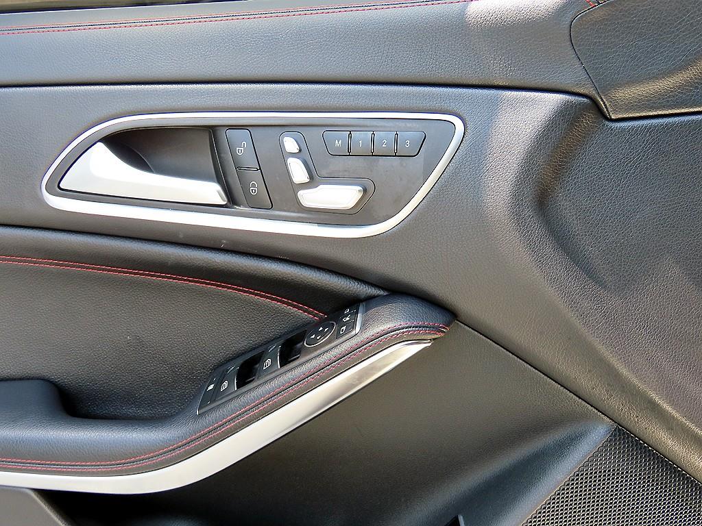 Mercedes Benz CLA Class - Vista 11