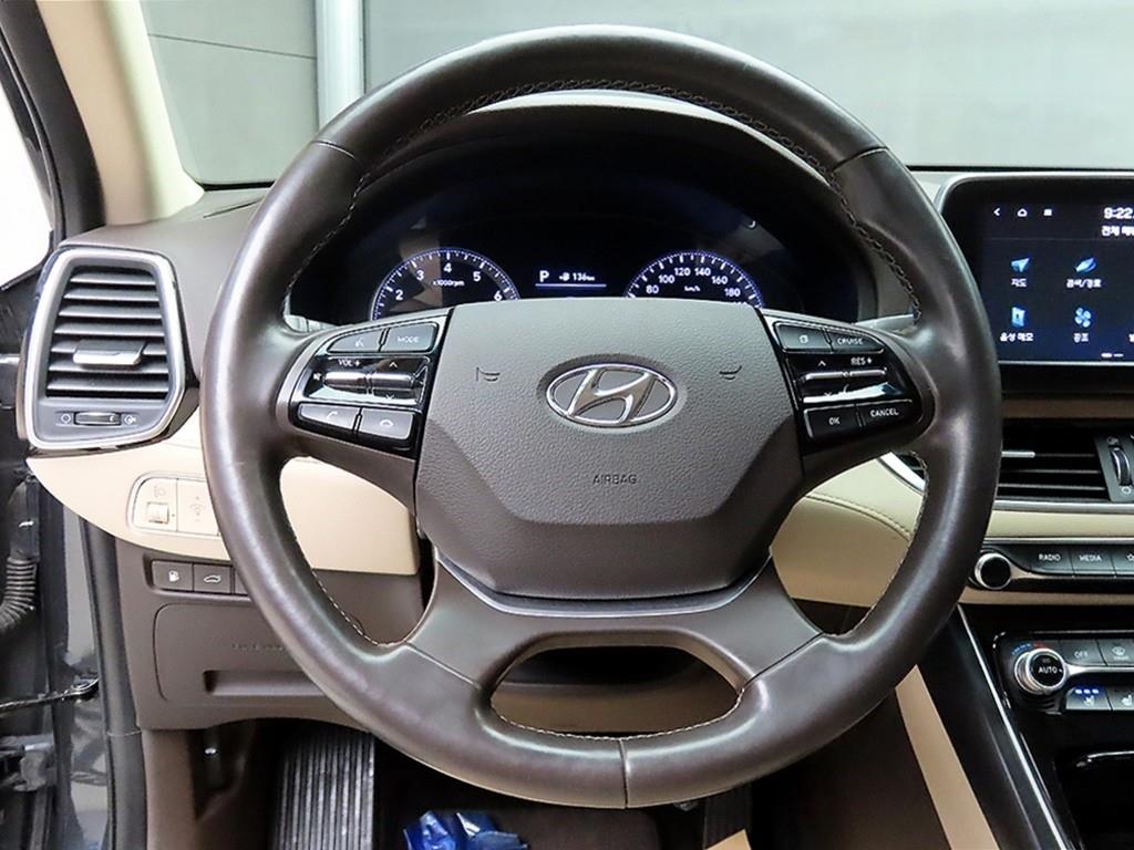 HYUNDAI Grandeur - Vista 9