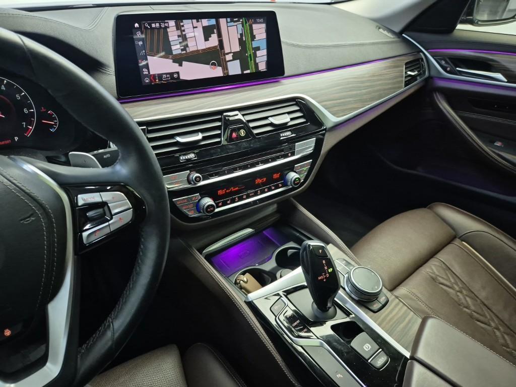 BMW 5 Series - Vista 10