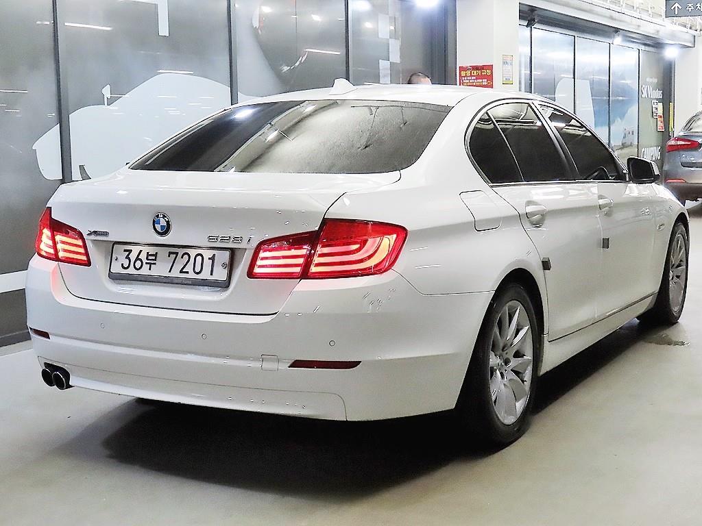 BMW 5 Series - Vista 4