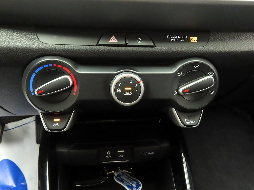 KIA Stonic - Vista 9