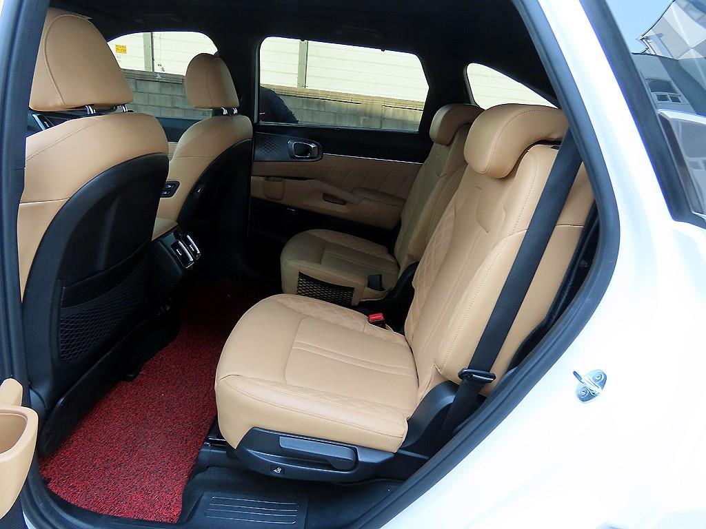 KIA Sorento - Vista 6