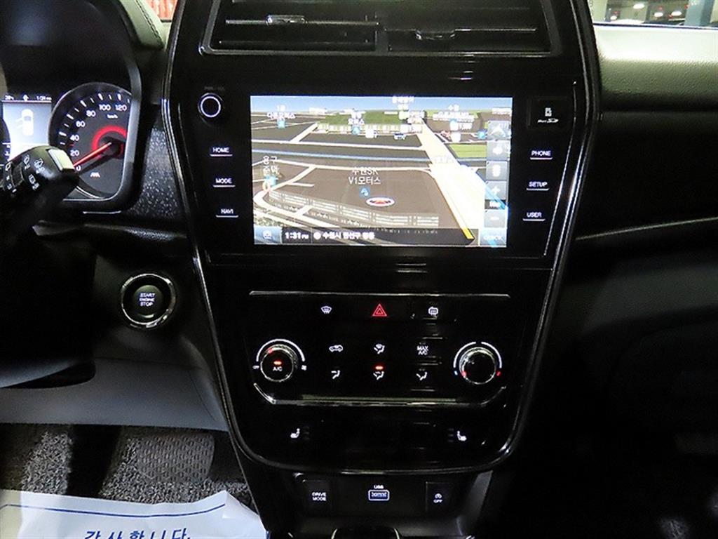 Ssangyong Tivoli - Vista 11