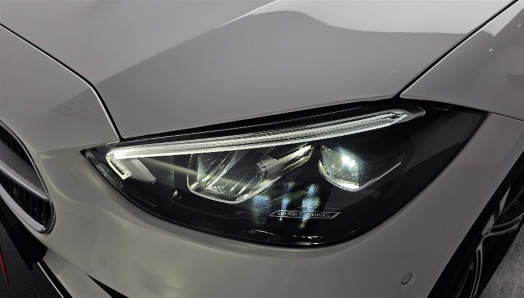 Mercedes Benz C Class - Vista 7