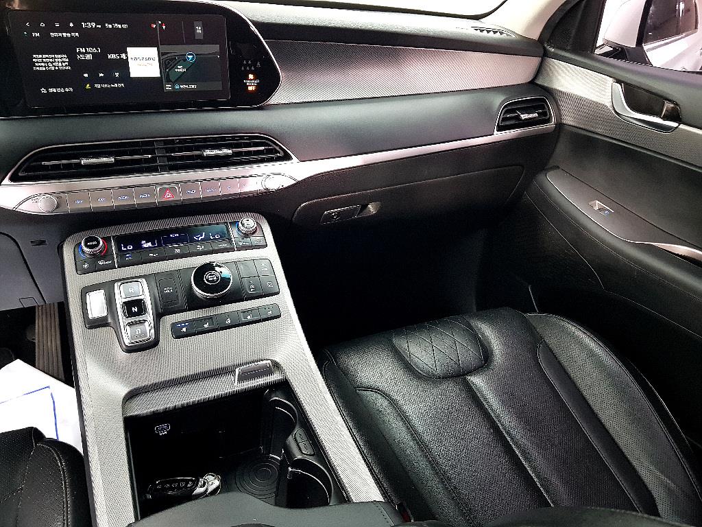 HYUNDAI Palisade - Vista 10
