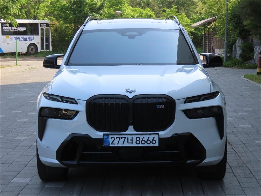 BMW X7 2024 Blanco - Importación desde Corea - HF Imports Iquique - Foto 1