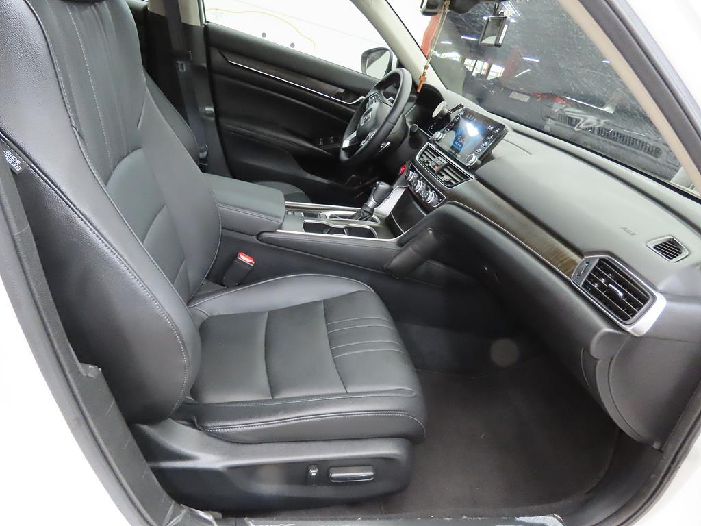 Honda Accord - Vista 11