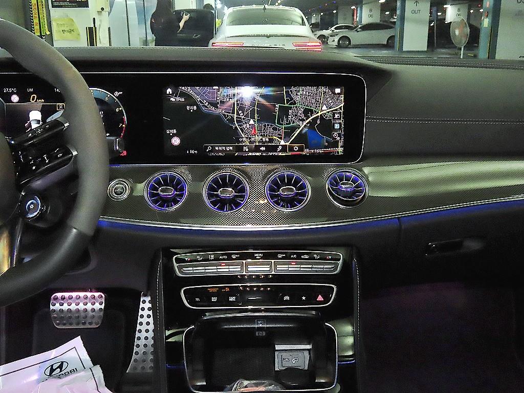 Mercedes Benz CLS Class - Vista 11