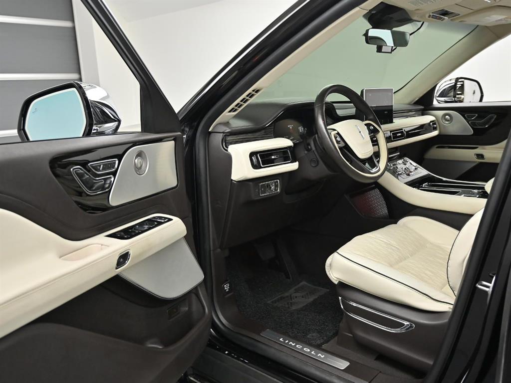Lincoln Aviator - Vista 10