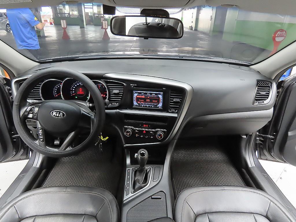 KIA K5 2013 Gris - Importación desde Corea - HF Imports Iquique - Foto 8