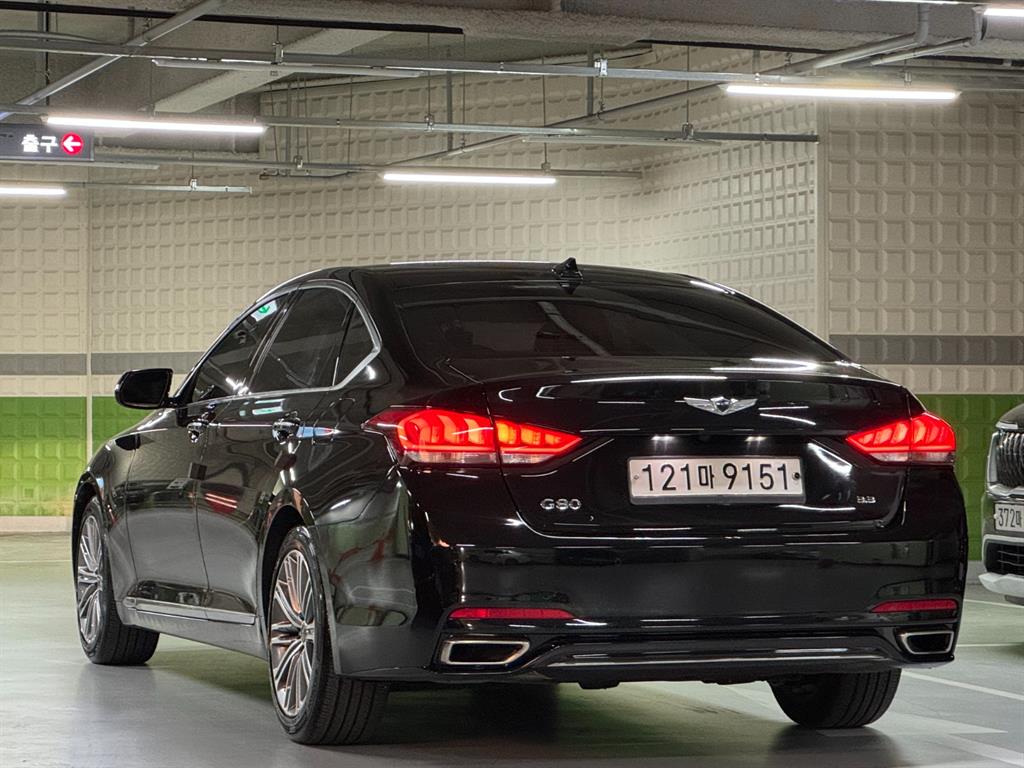 Genesis G80 - Vista 6
