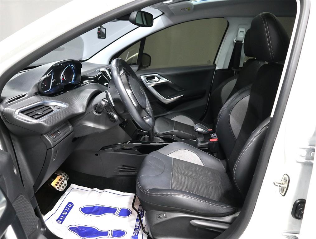 Peugeot 2008 - Vista 8