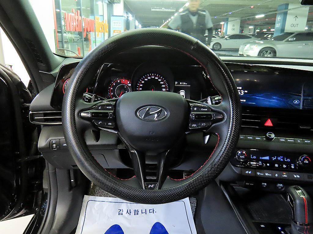 HYUNDAI Avante - Vista 8