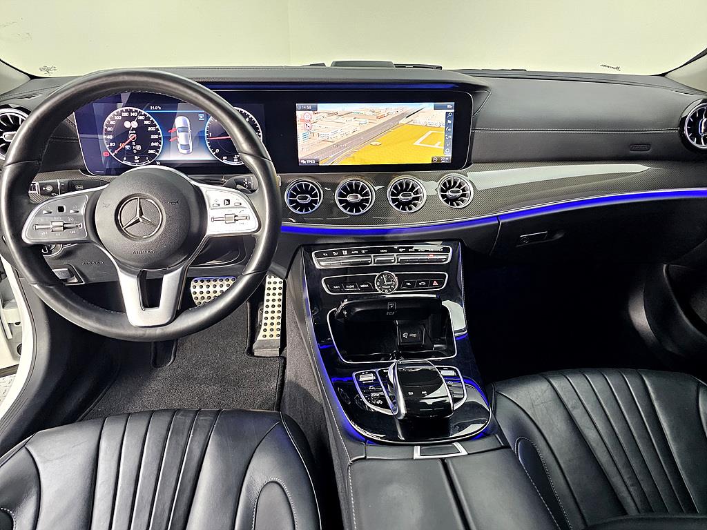 Mercedes Benz CLS Class - Vista 5