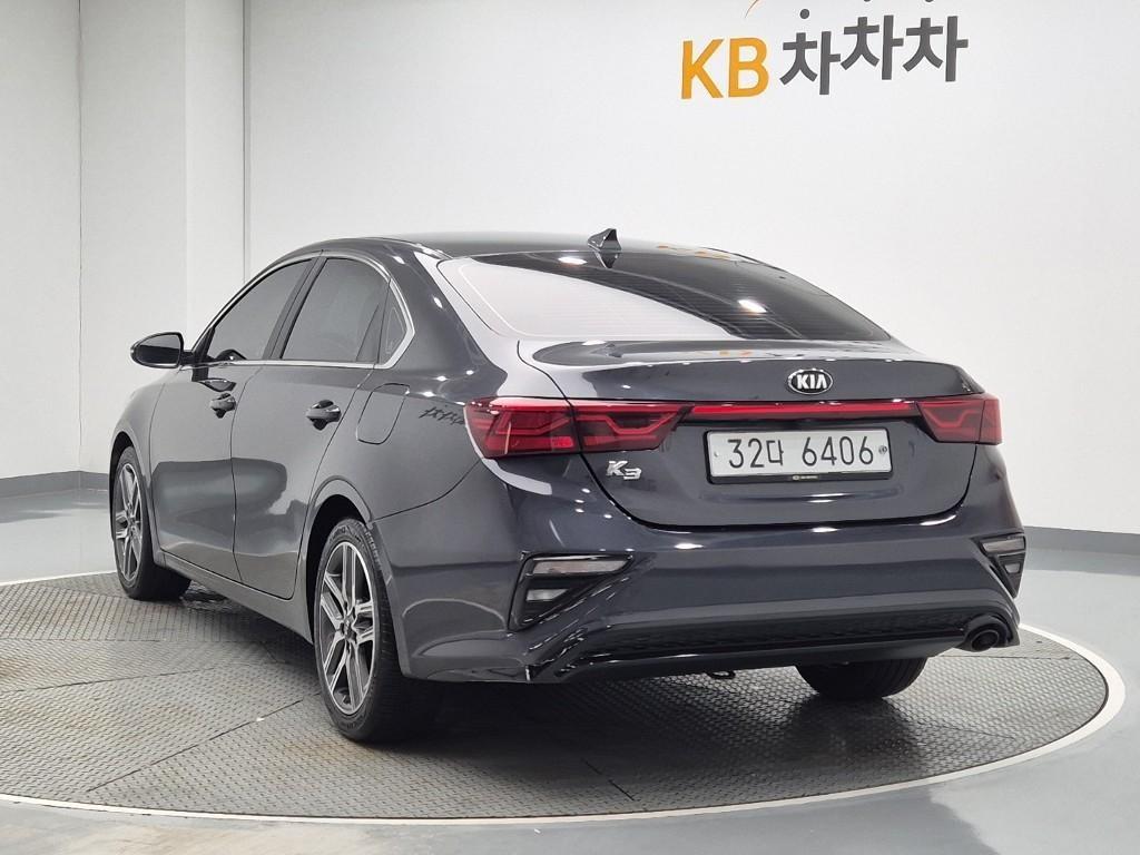 KIA K3 - Vista 2