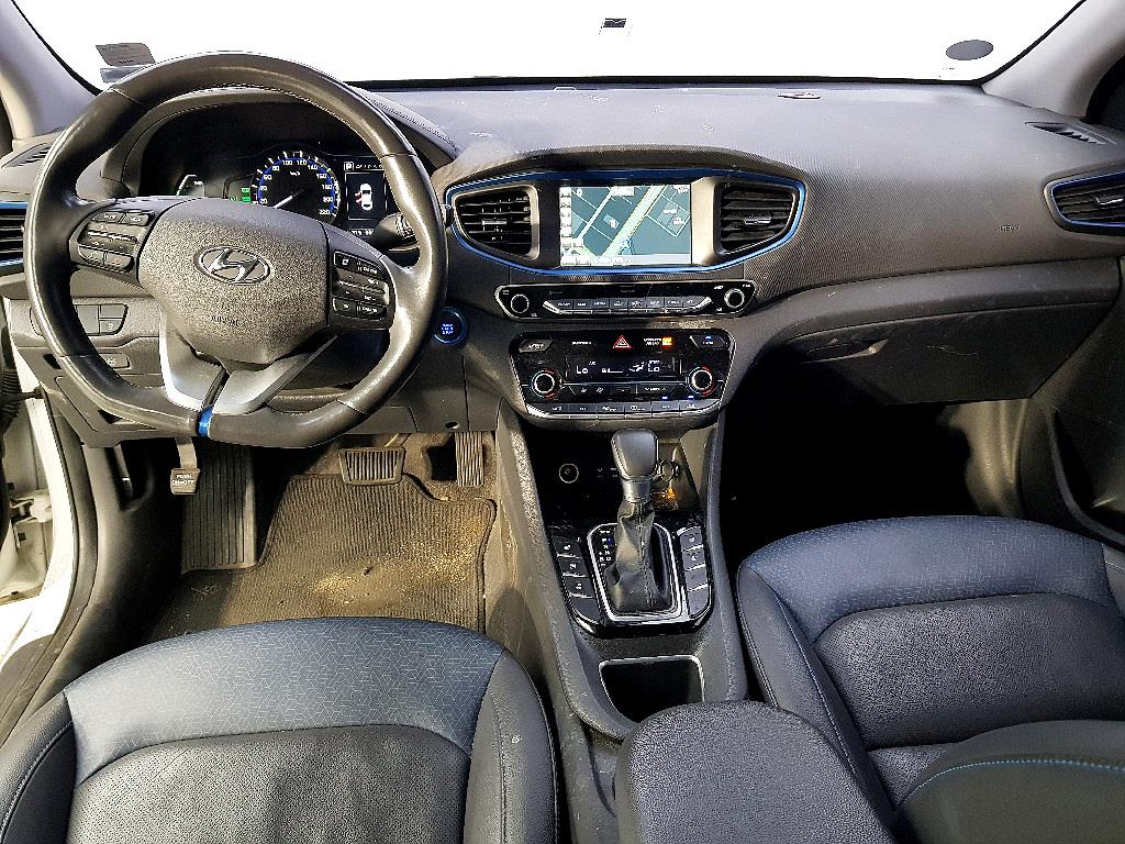 HYUNDAI Ioniq - Vista 5