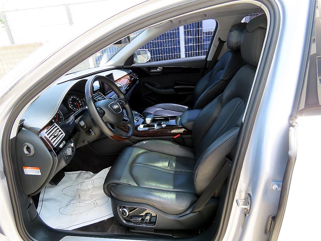 Audi A8 - Vista 5