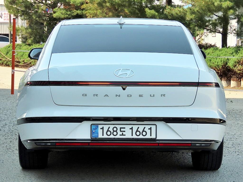 HYUNDAI Grandeur - Vista 4
