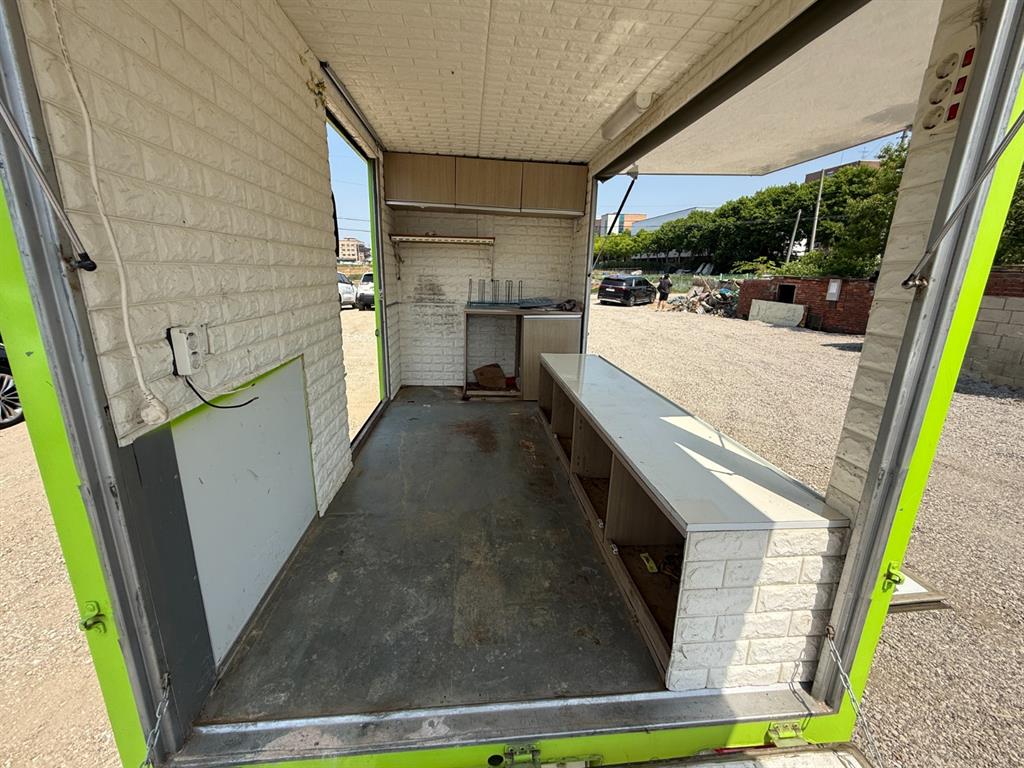 Small Truck Special (sneck/mobile sales) - Vista 9