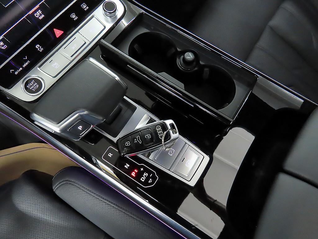 Audi A8 - Vista 10