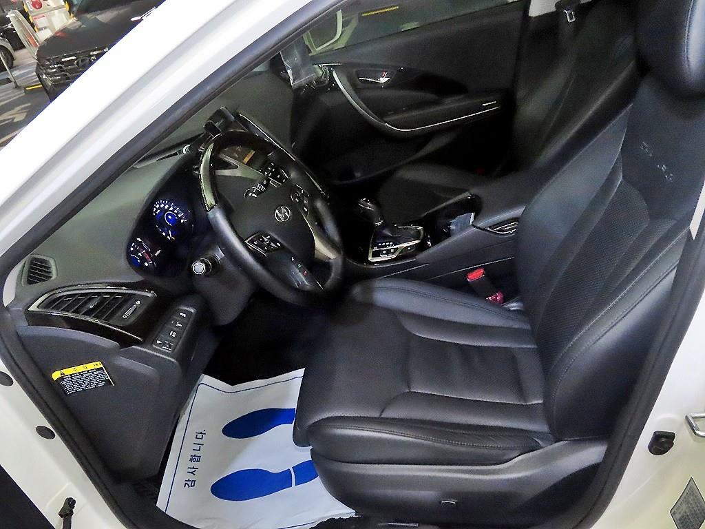 HYUNDAI Grandeur - Vista 6