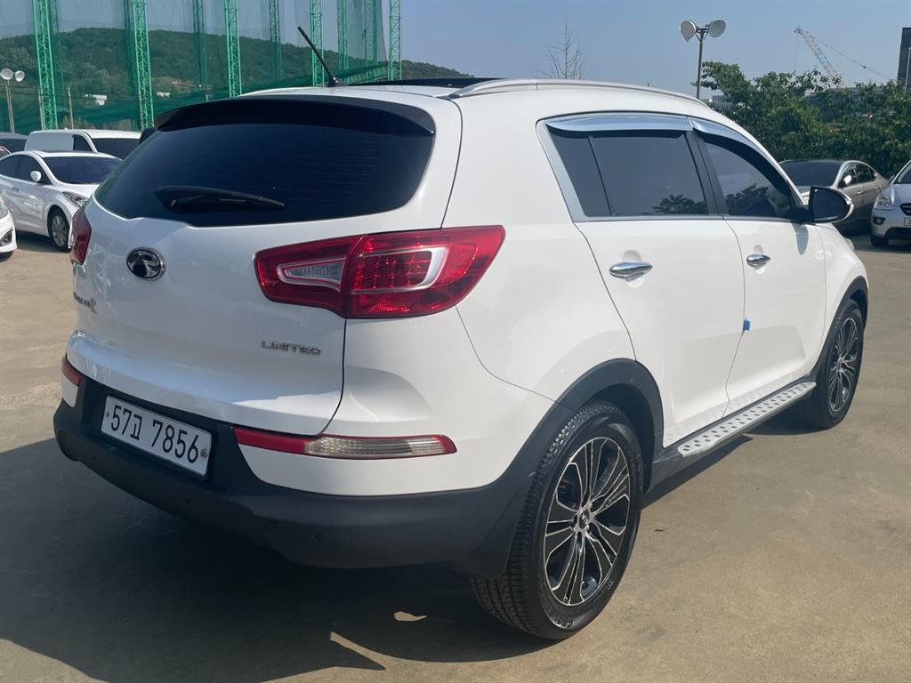 KIA Sportage - Vista 3