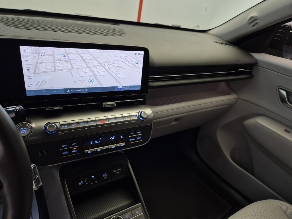 HYUNDAI Kona - Vista 9