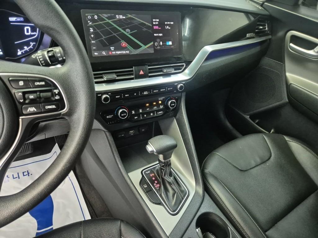KIA Niro - Vista 10