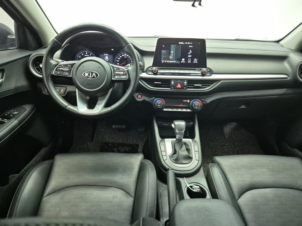 KIA K3 - Vista 8