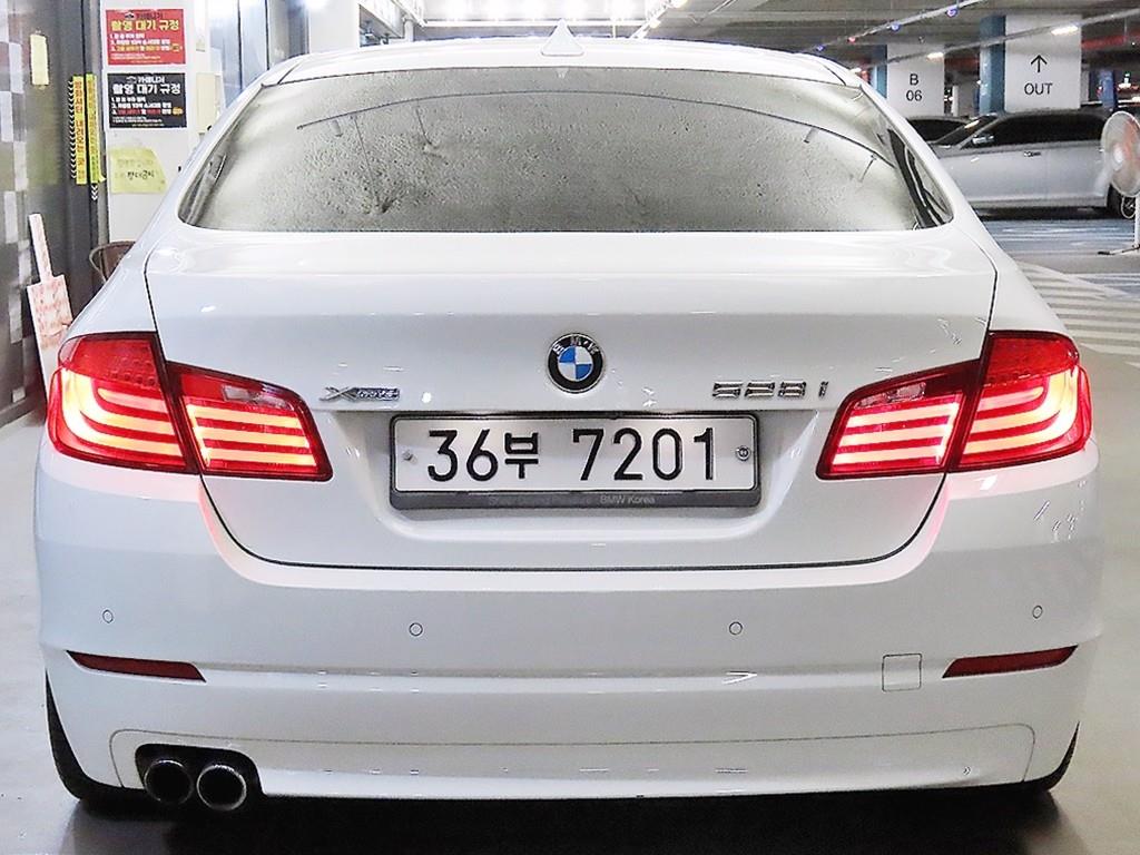 BMW 5 Series - Vista 5