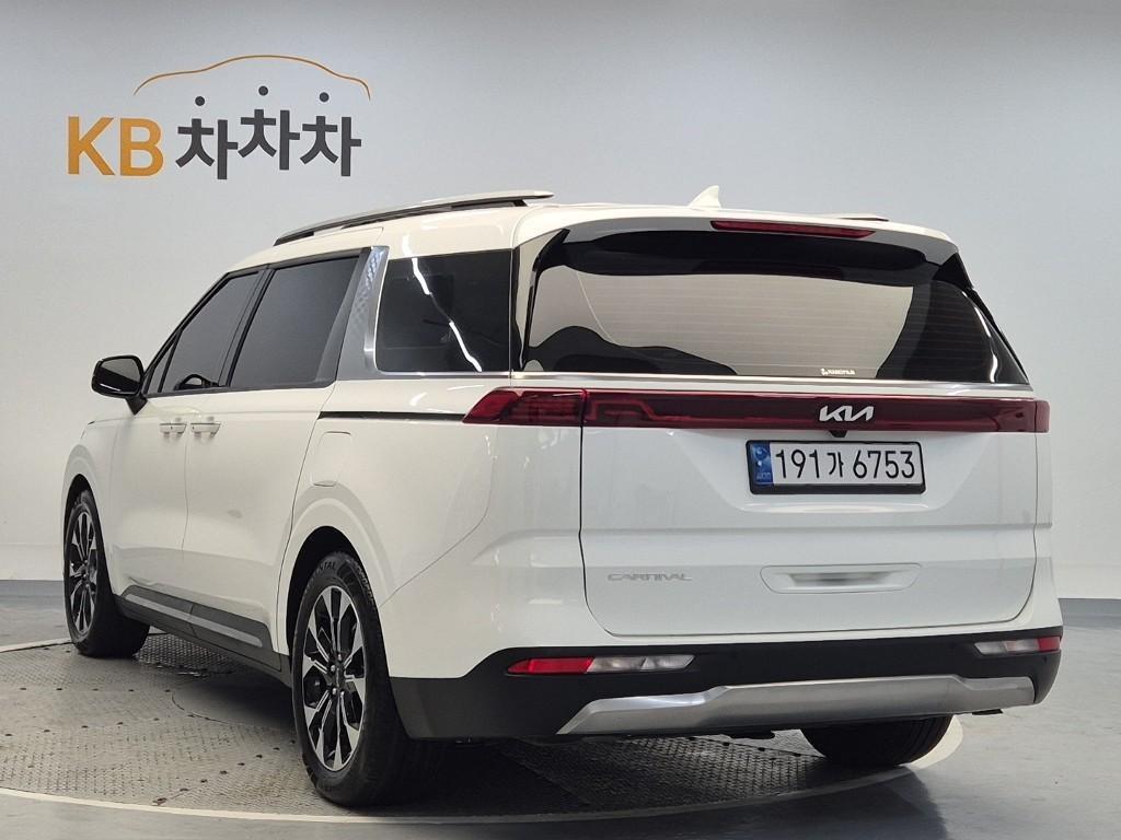 KIA Carnival - Vista 2