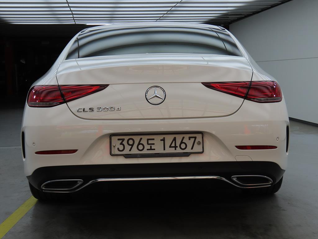 Mercedes Benz CLS Class - Vista 4