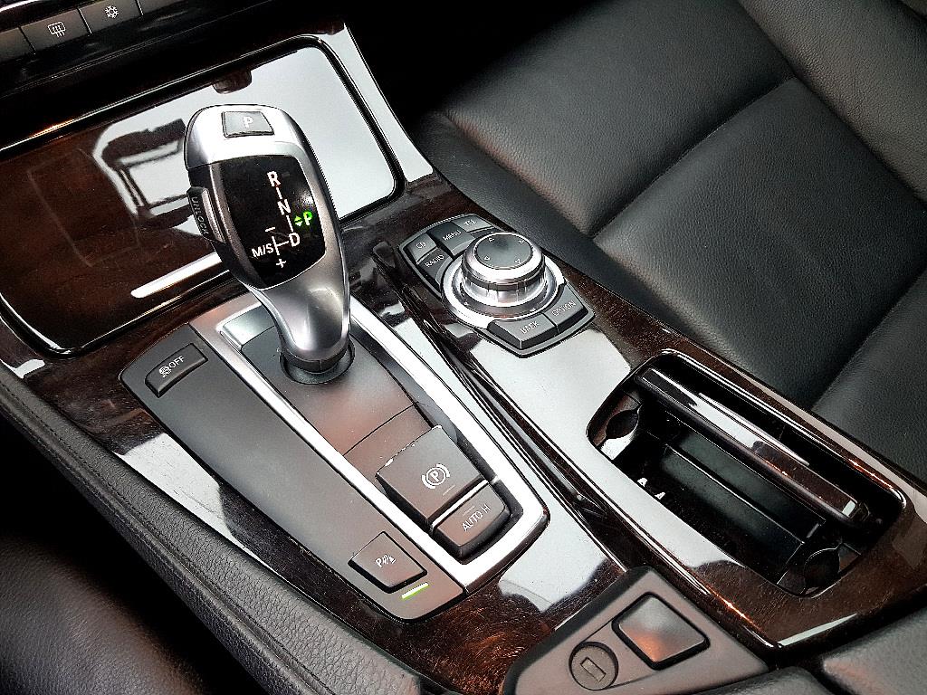 BMW 5 Series 2011 Plateado - Importación desde Corea - HF Imports Iquique - Foto 13