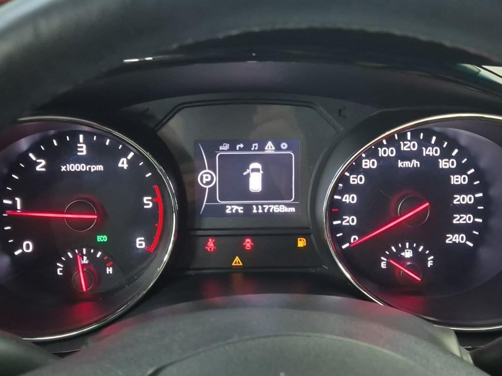KIA Carnival - Vista 6