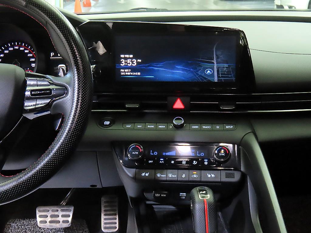 HYUNDAI Avante - Vista 11