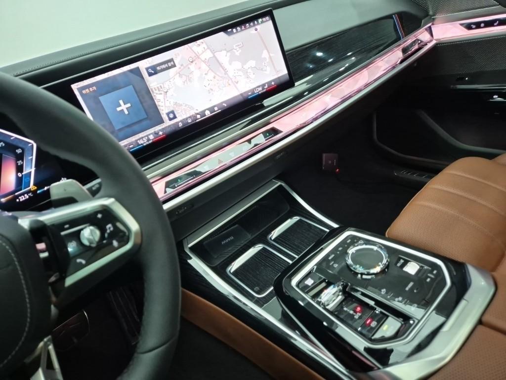 BMW 7 Series - Vista 6