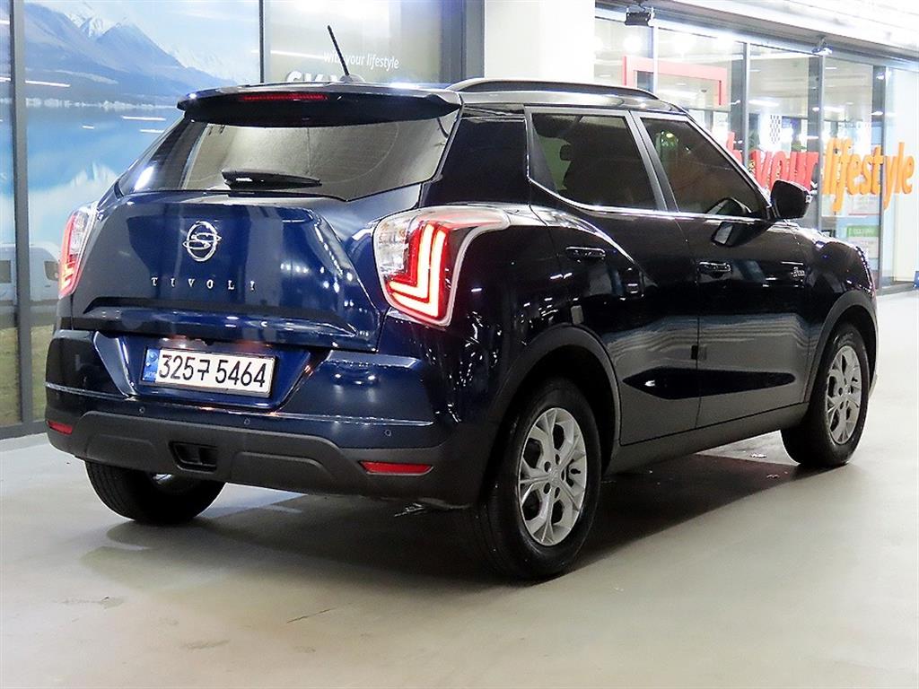 Ssangyong Tivoli - Vista 4