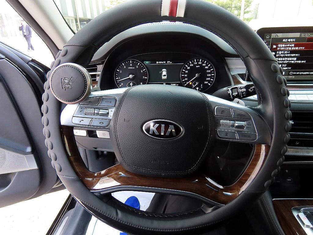 KIA K9 - Vista 8