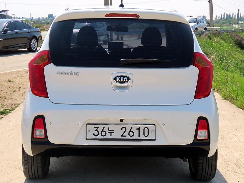 KIA Morning - Vista 4