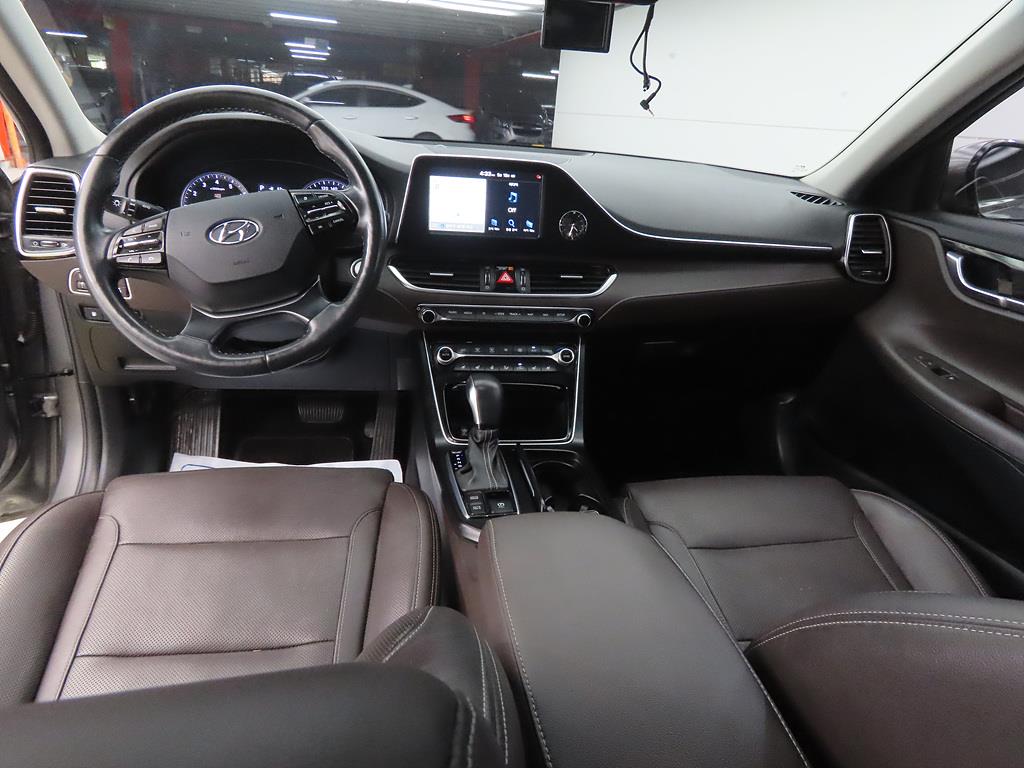 HYUNDAI Grandeur - Vista 6