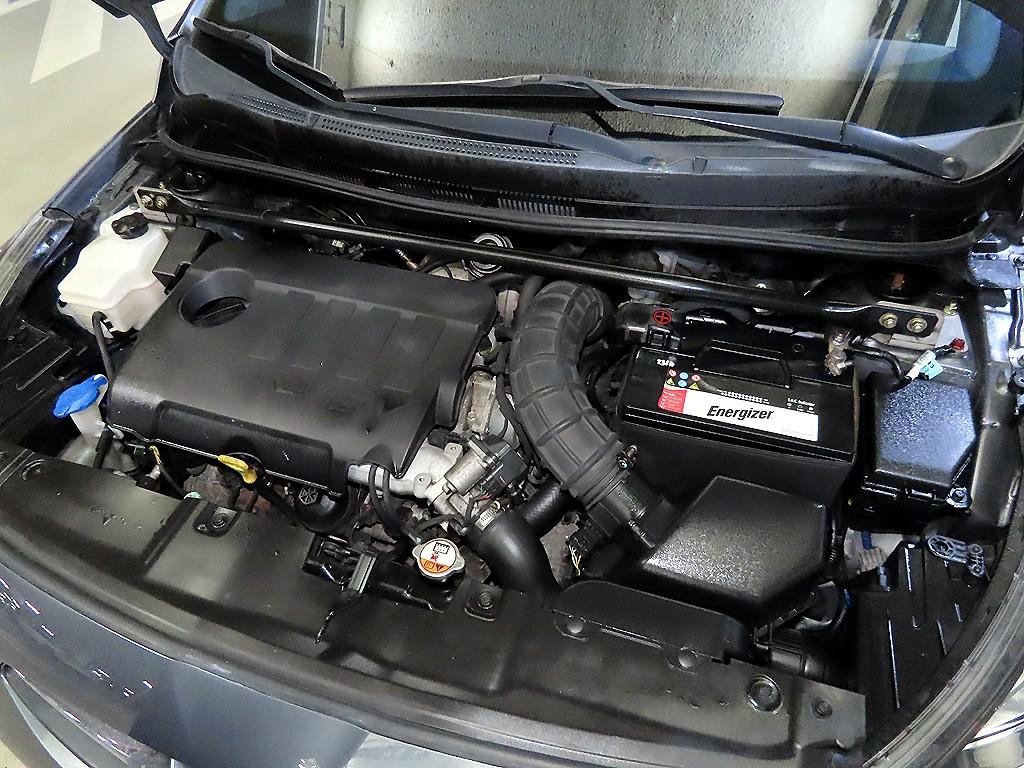 HYUNDAI Accent 2013 Gris - Importación desde Corea - HF Imports Iquique - Foto 19