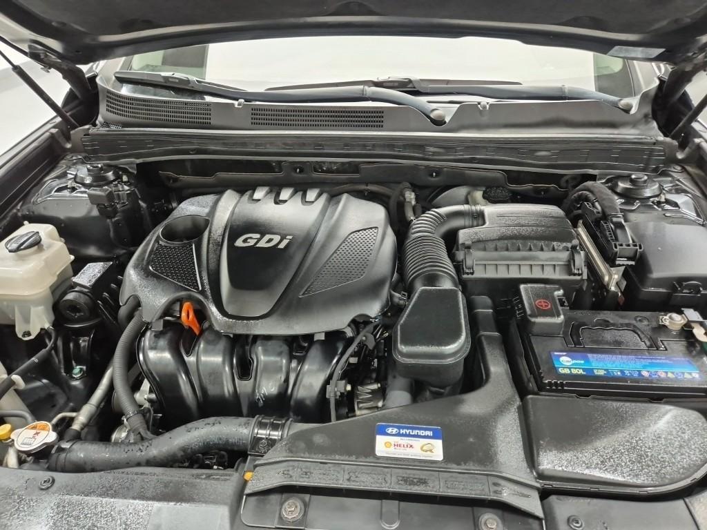 HYUNDAI Grandeur - Vista 5