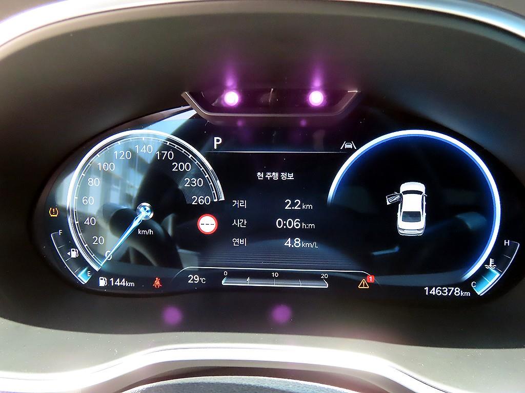 Genesis G80 - Vista 9